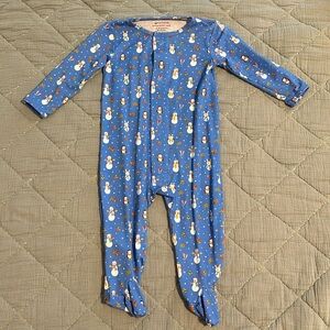 Snowman Magnetic Me onesie